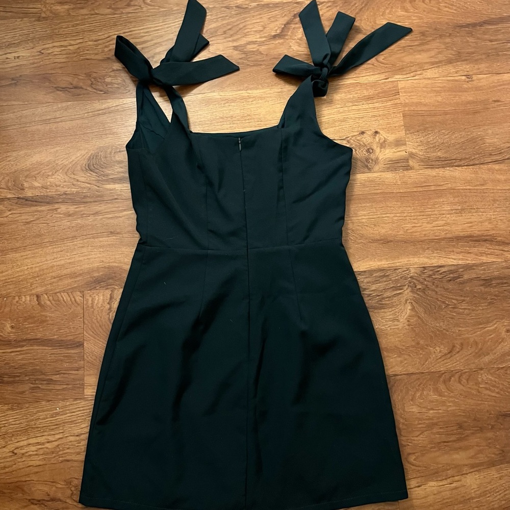 Lulu's Green Tie-Shoulder Mini Dress